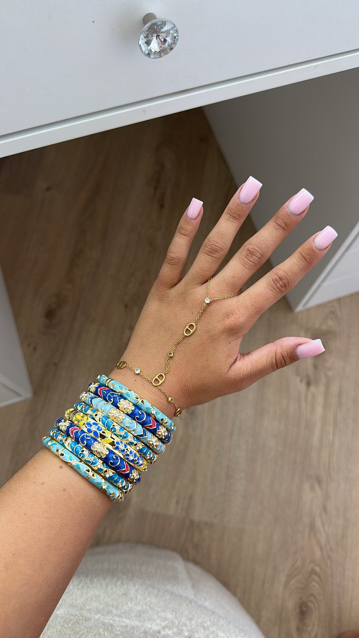 Bijoux mains doriane